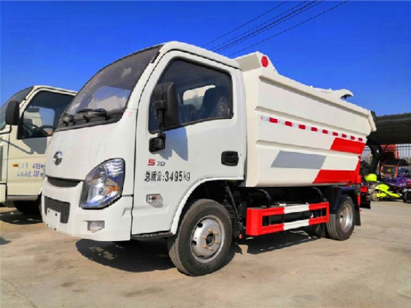 躍進(jìn)S70國六4方無泄漏壓縮垃圾車