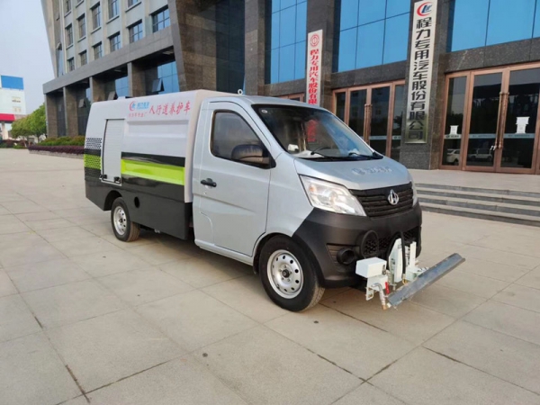 長安2.5方路面養(yǎng)護(hù)車，清洗車多少錢